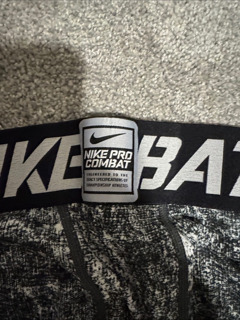 Nike Grey & Black Marble-Print Compression Tights - Picture 3 of 4
